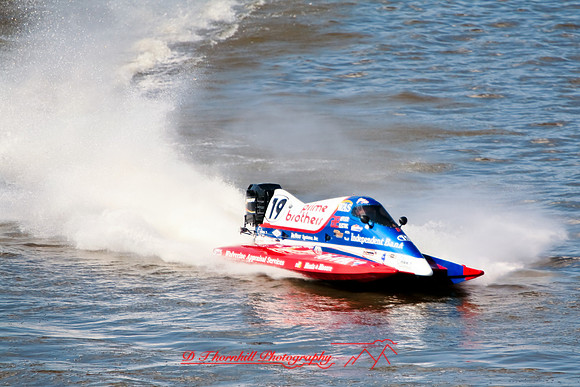 river_roar-fox_racing-2008_01.jpg