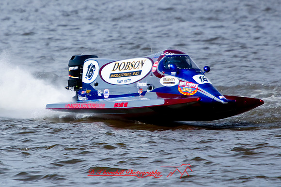 river-roar-saturday-2009_088.jpg