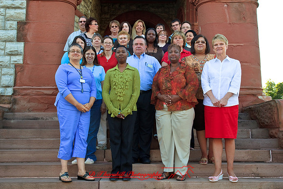 hoyt-workers-group-shot-2009_03.jpg