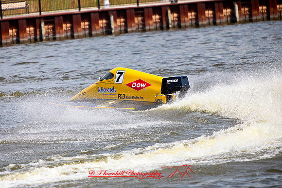 river-roar-random-2010_47