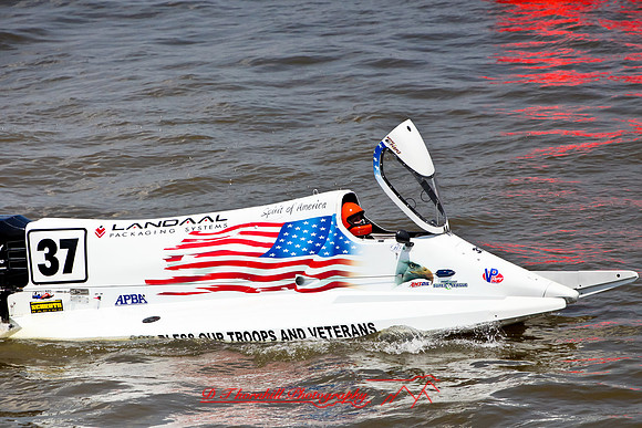 river-roar-random-2010_38