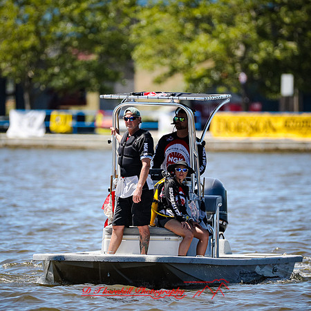 rocking on the river-2019-124