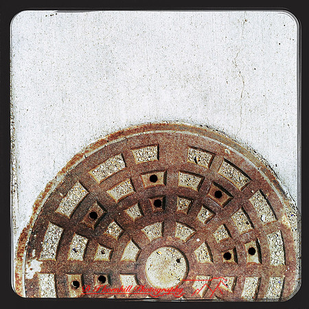 iPhone-2018-manholes-004