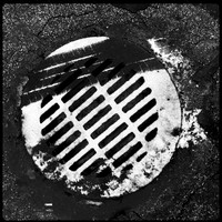 iPhone-2018-manholes-001