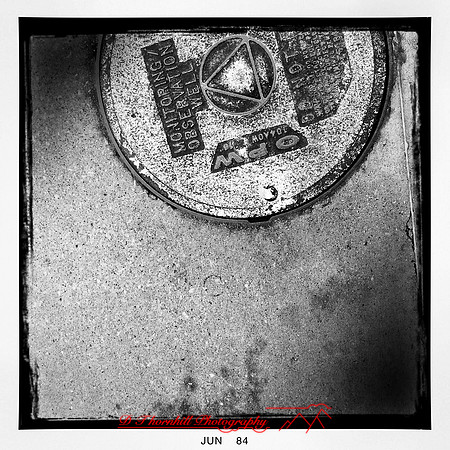 iphone-2014-manhole covers-004