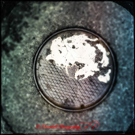 iphone-2014-manhole covers-001