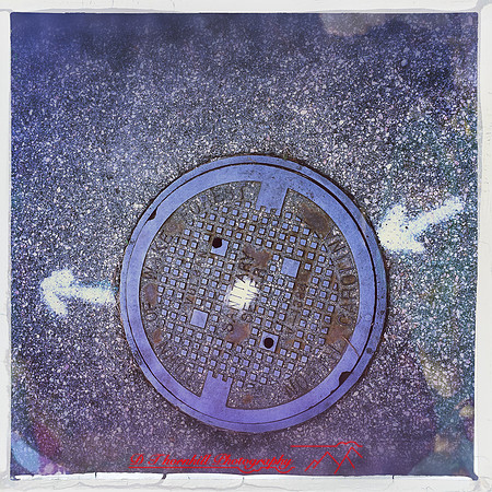 iphone-2014-manhole covers-003