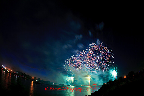 bay-city-fireworks-kath-2011-16