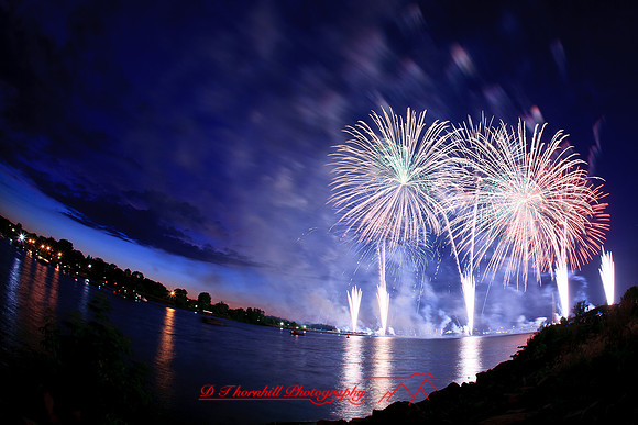 bay-city-fireworks-kath-2011-03