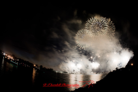bay-city-fireworks-kath-2011-14