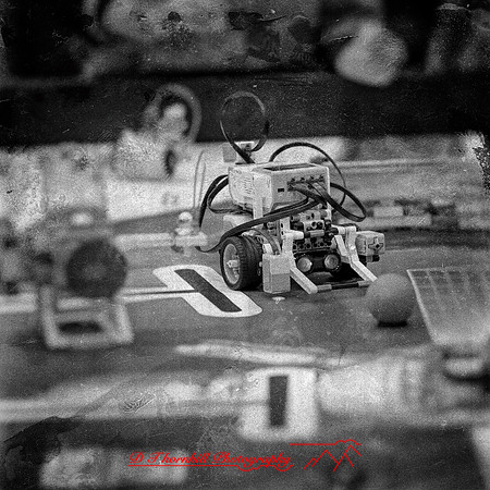DeckerVille-Robotic-Random-2018-062-n-l-as