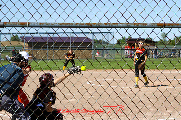 meg sofball 2022.05.23 - 015