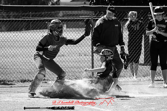 meg sofball 2022.05.23 - 011