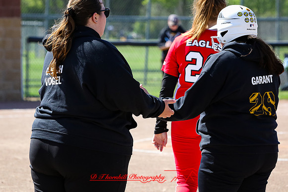 meg sofball 2022.05.23 - 014