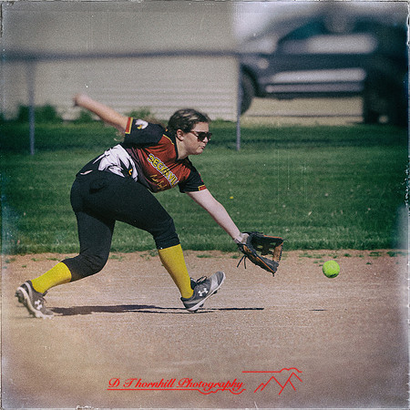 meg sofball 2022.05.23 - 017-nik-ps