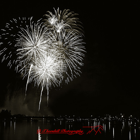 bay-city-fireworks-2013-112-nas