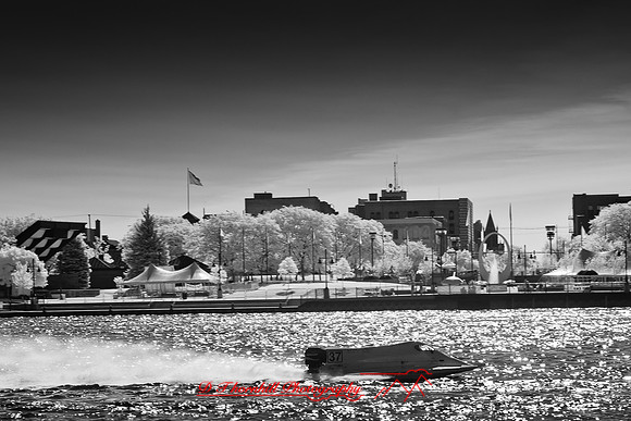 river-roar-2011-infrared-28