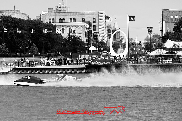 river-roar-2011-saturday-random-093