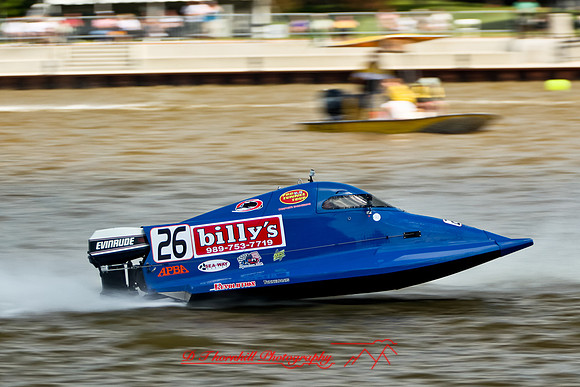 river-roar-2011-saturday-random-096