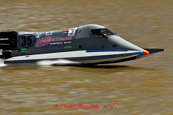 river-roar-2011-saturday-random-059