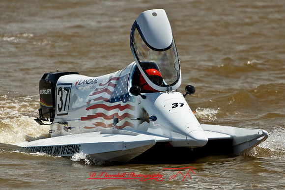 river-roar-2011-saturday-random-075