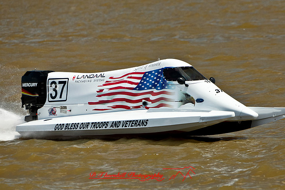 river-roar-2011-saturday-random-071