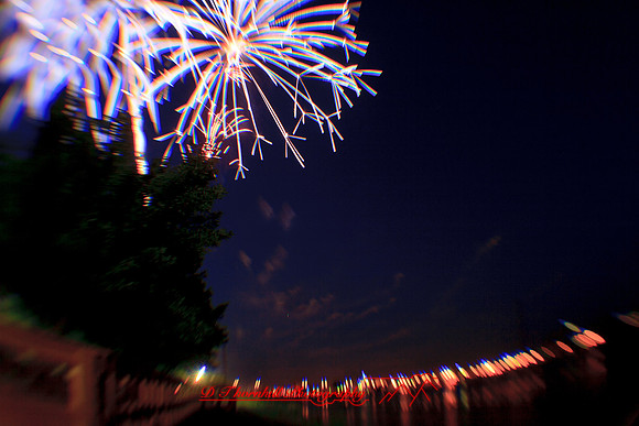 bay-city-fireworks-2012-images-funky-07