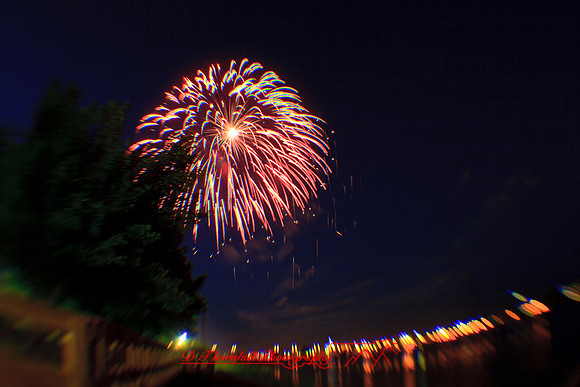 bay-city-fireworks-2012-images-funky-11