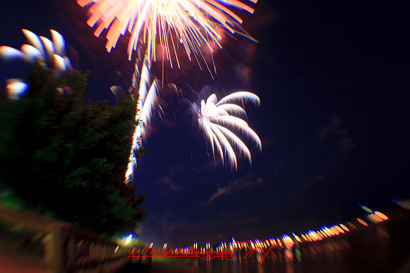 bay-city-fireworks-2012-images-funky-16