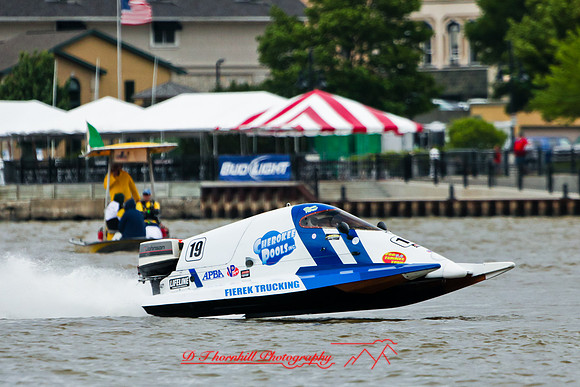 river-roar-2011-firday-boats-35