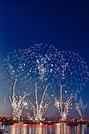 bay-city-fireworks-2012_8-01_HDR