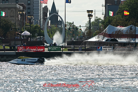river-roar-2011-saturday-random-016