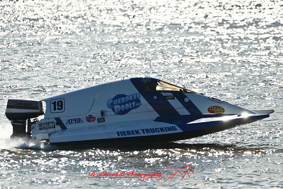 river-roar-2011-saturday-random-011