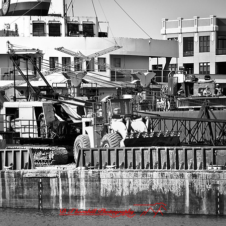 bay_city_struck-ship-2013-036