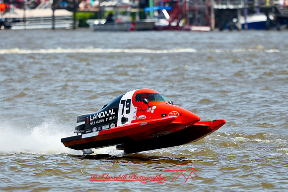 river-roar-2013-sunday-boats-046