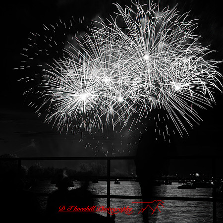 bay city fireworks 2022 - 015-nik-ps-ai