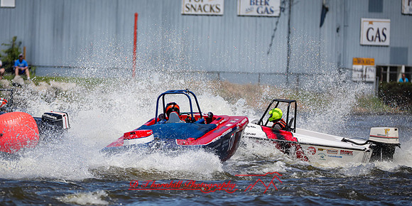 rocking on the river-2019-320