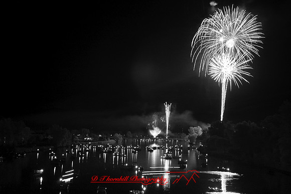 saginaw-fireworks-infrared-2011_10-16