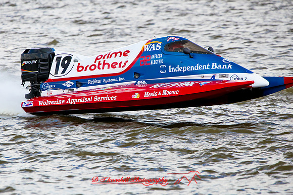 river-roar-fox-racing-2009_39.jpg