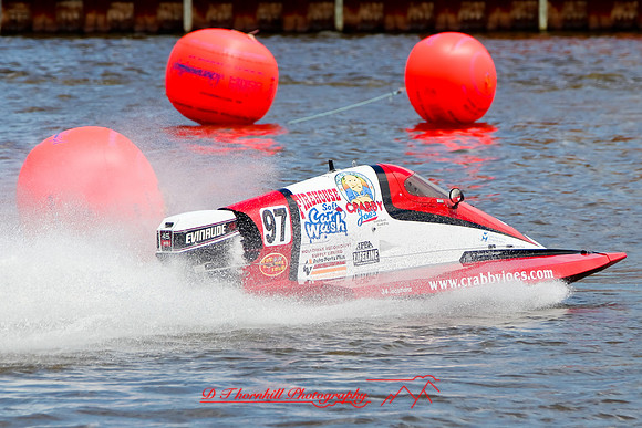 river-roar-friday-2009_004.jpg