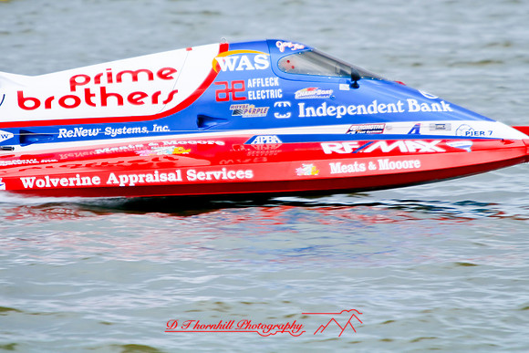 river_roar-fox_racing-2008_25.jpg