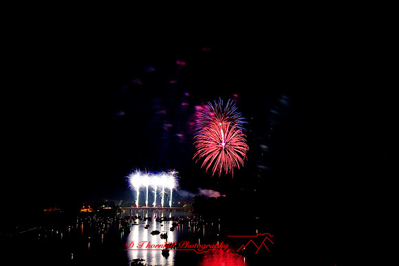 saginaw_fireworks-2008_01