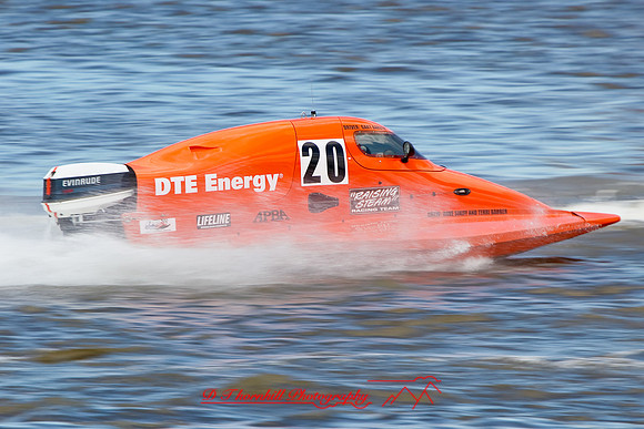 river-roar-friday-2009_018.jpg