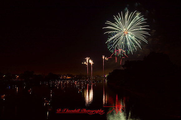 saginaw_fireworks_2007-13