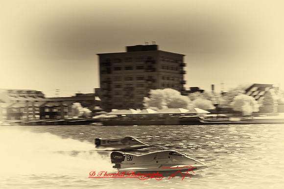 river-roar-2011-infrared-30-nik