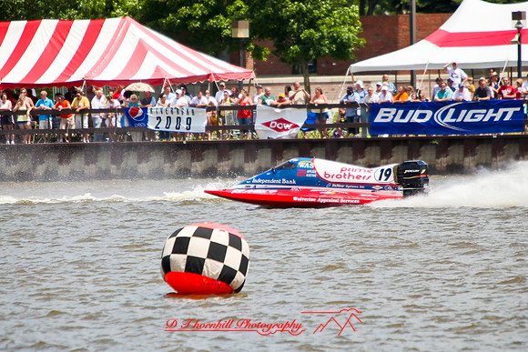 river-roar-fox-racing-2009_33.jpg