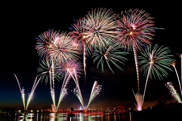 bay-city-fireworks-2010_30-nik