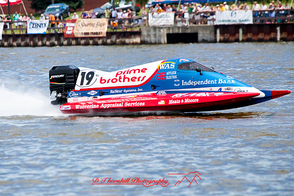 river-roar-fox-racing-2009_23.jpg