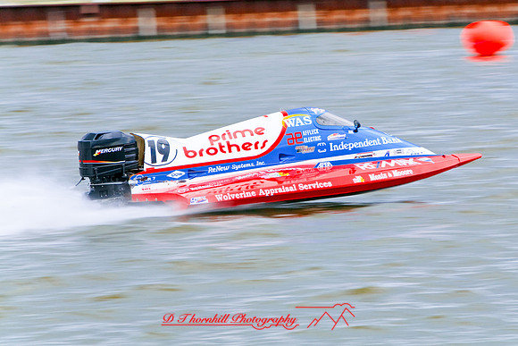 river_roar-fox_racing-2008_27.jpg