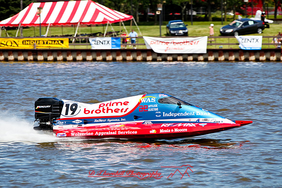 river-roar-fox-racing-2009_06.jpg